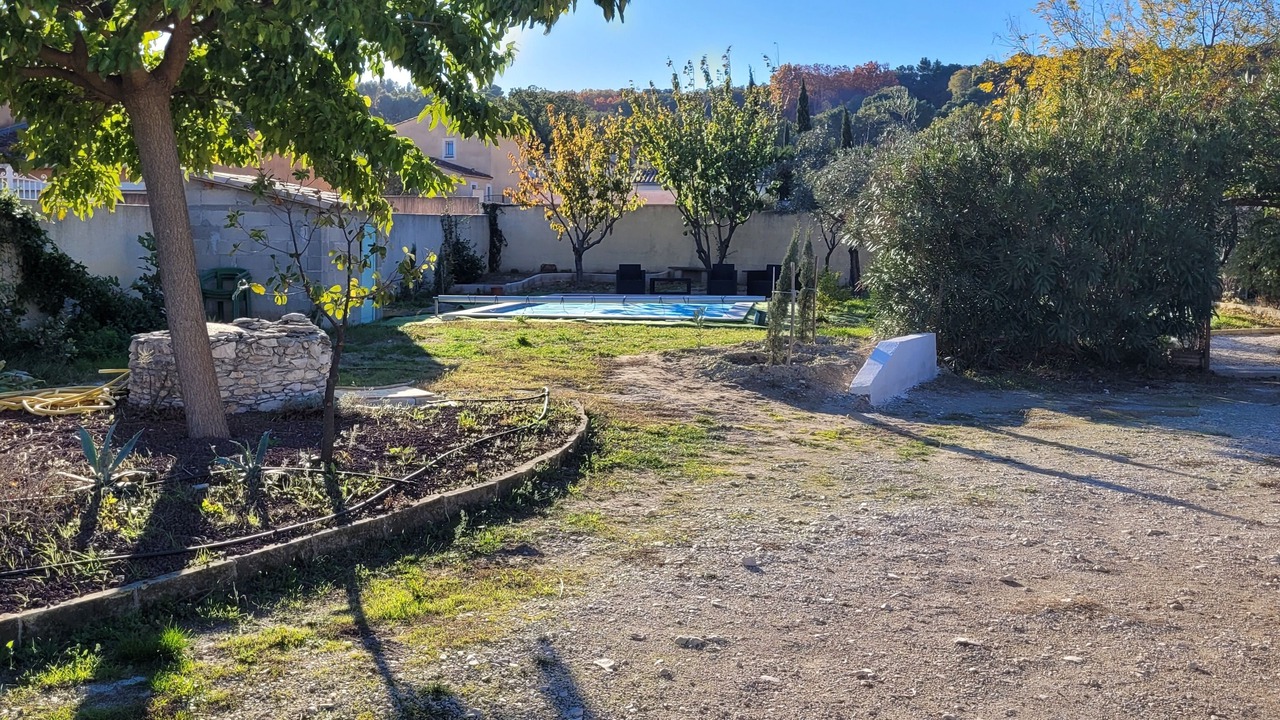 Photo of Outdoor in Chateauneuf-de-Gadagne
