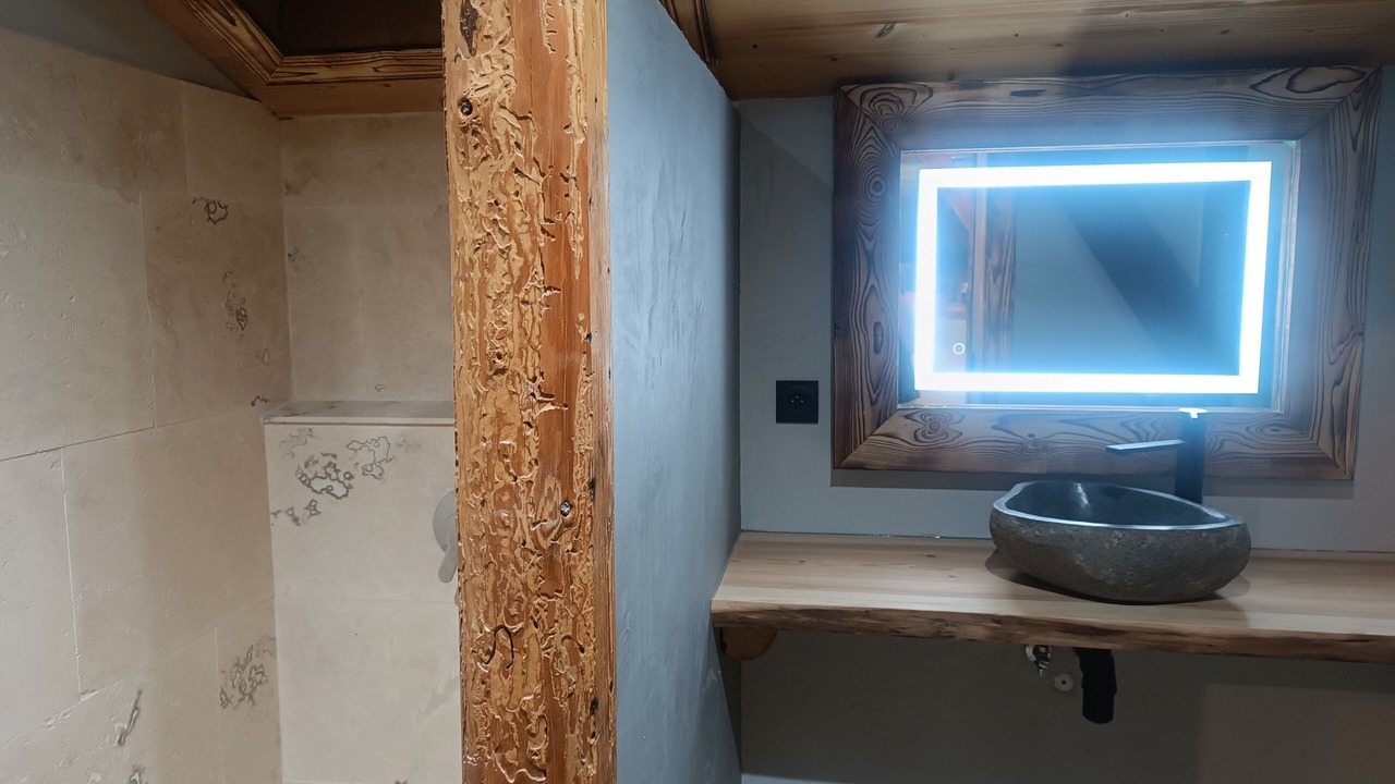 Photo of Bathroom in Septmoncel les Molunes
