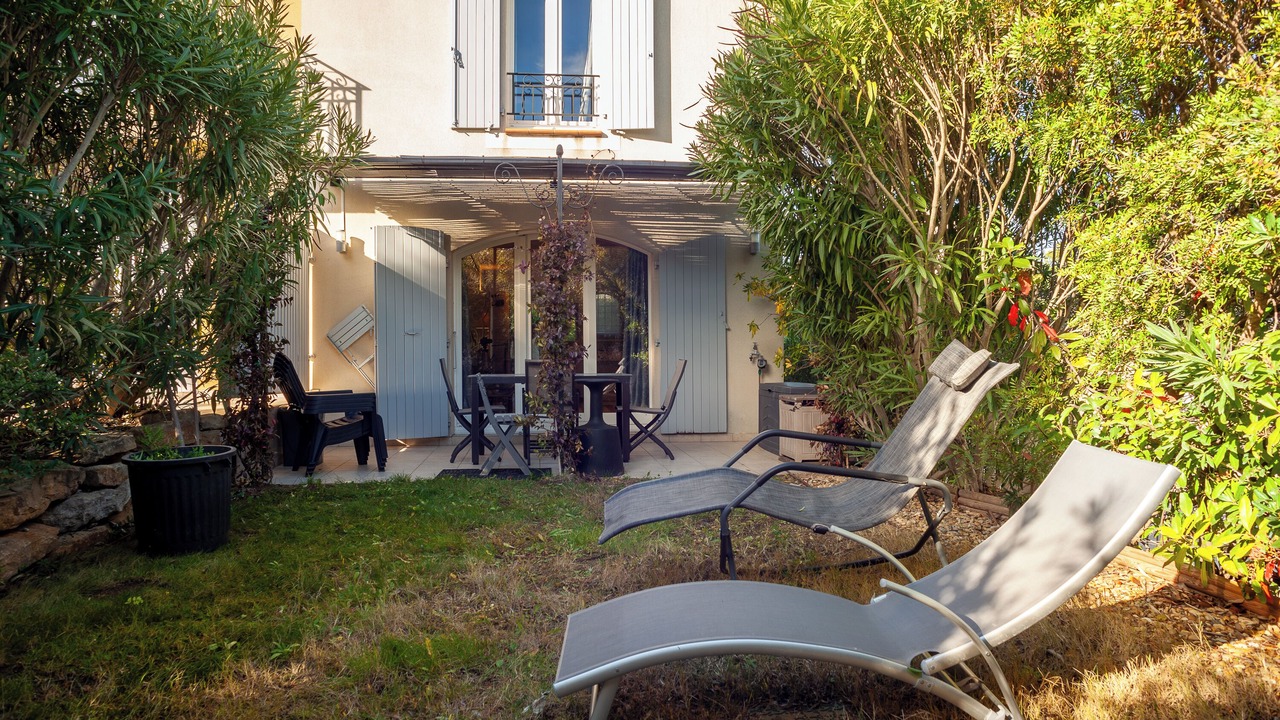 Photo of Patio Balcony in Pont Royal