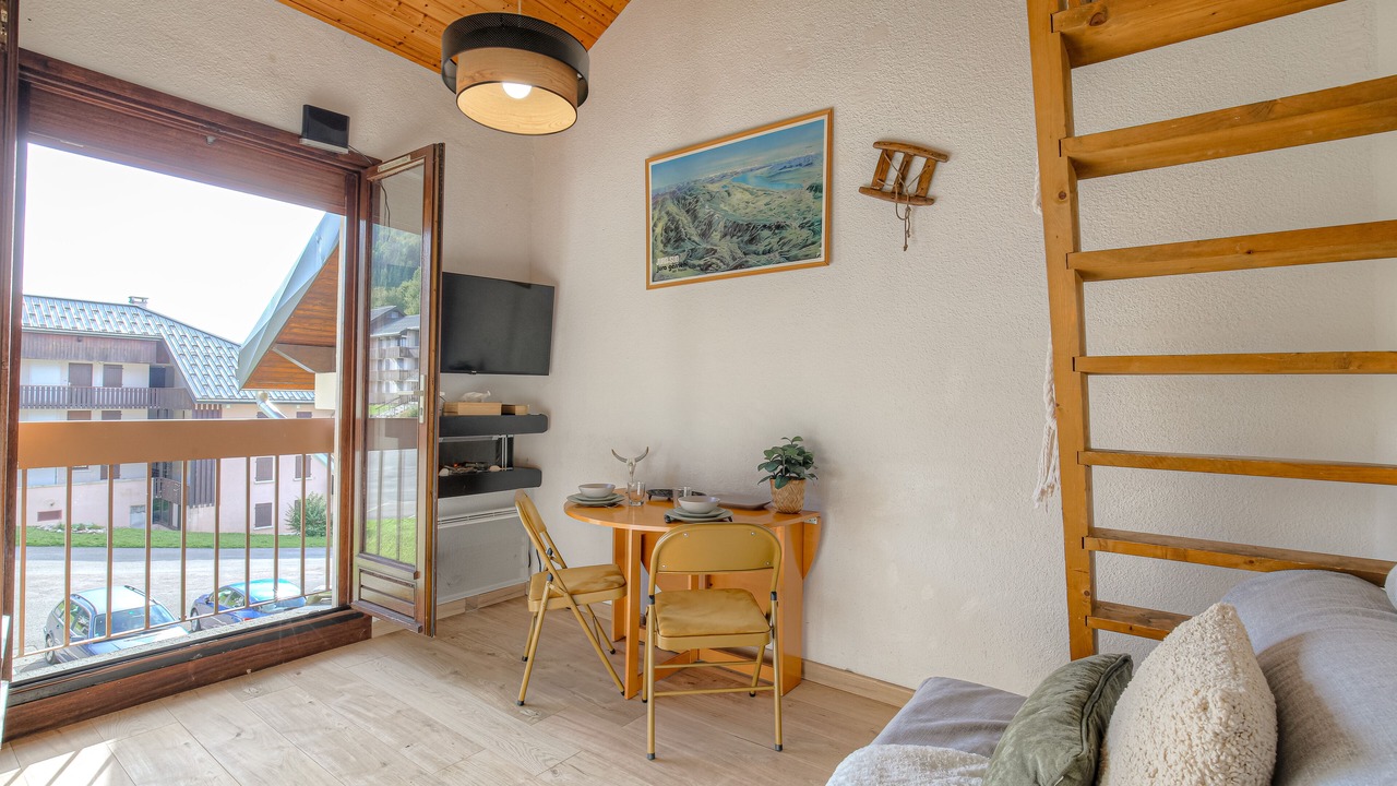Photo of Livingroom in Lelex