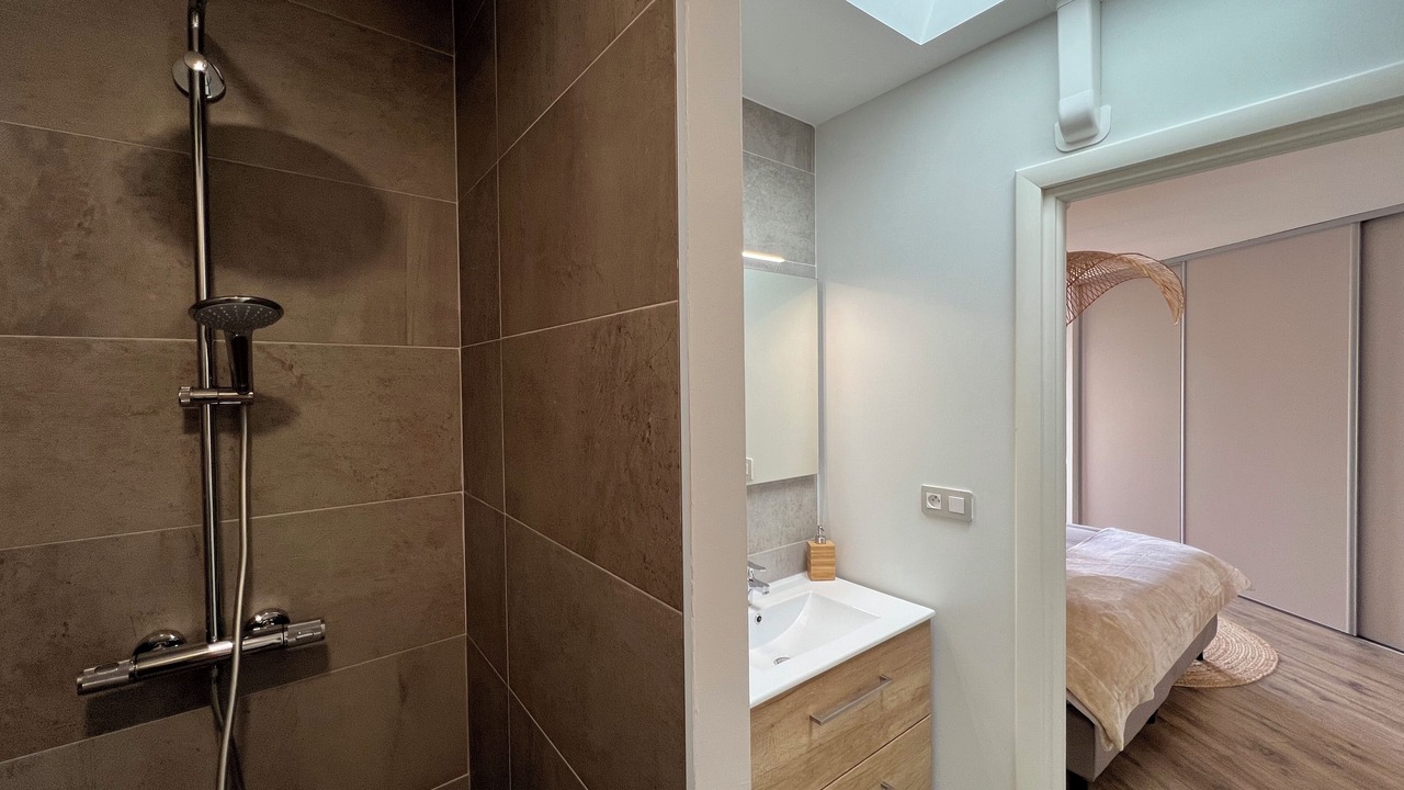 Photo of Bathroom in Genas