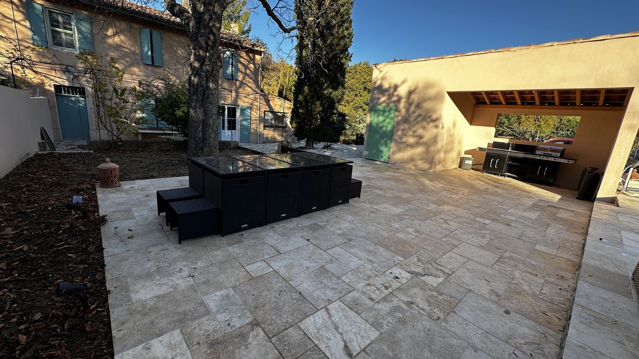 Photo of Patio Balcony in Le Tholonet