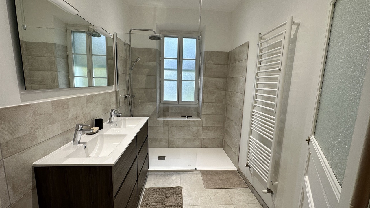 Photo of Bathroom in Le Tholonet