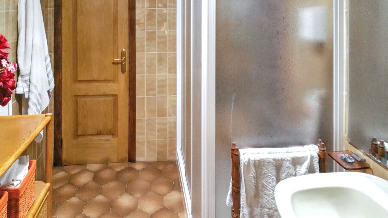 Photo of Bathroom in Tui