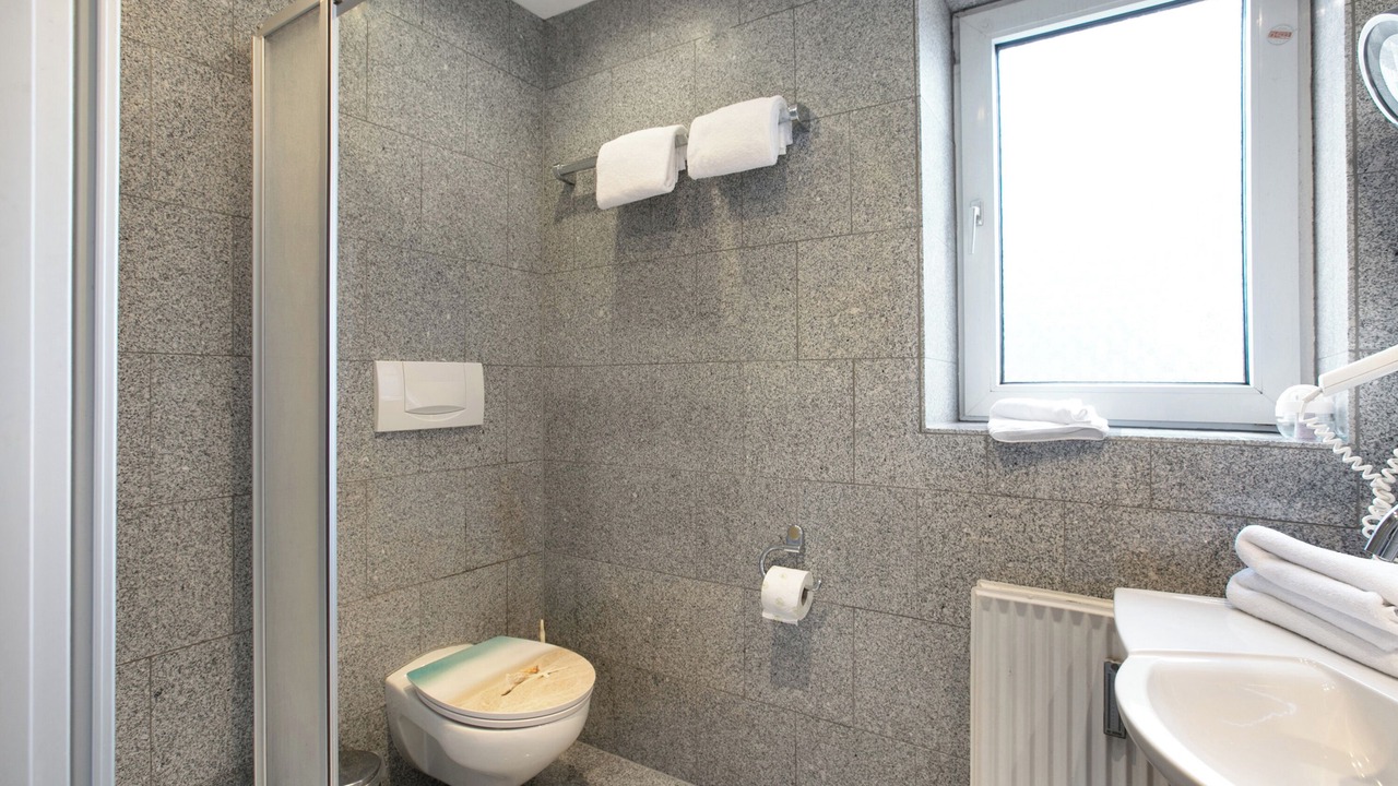 Photo of Bathroom in Tinnum
