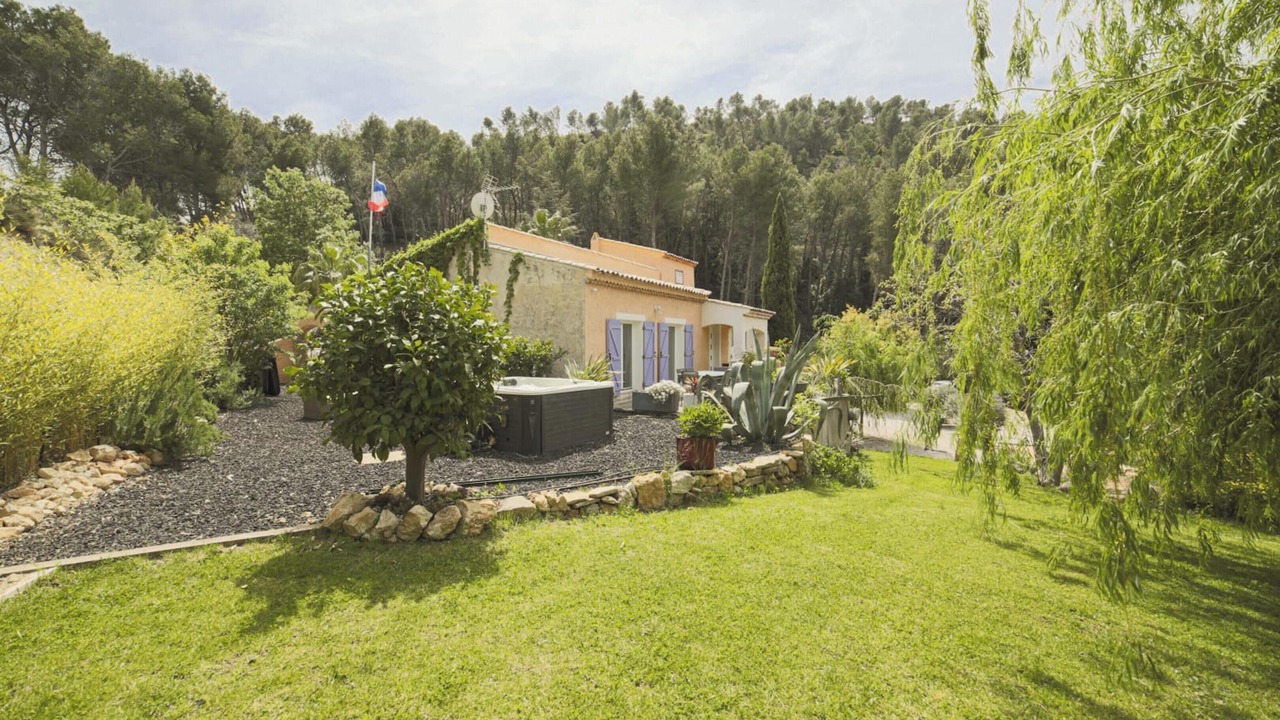 Photo of Others in Aubagne