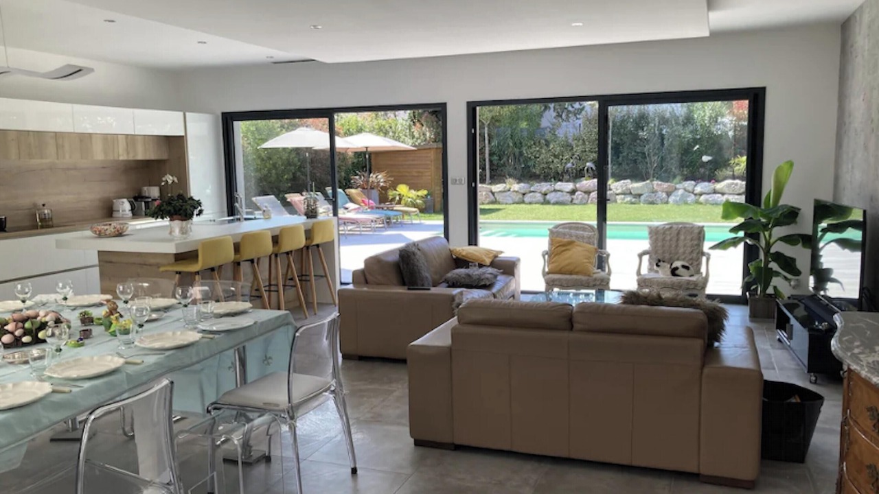 Photo of Livingroom in Bouc-Bel-Air