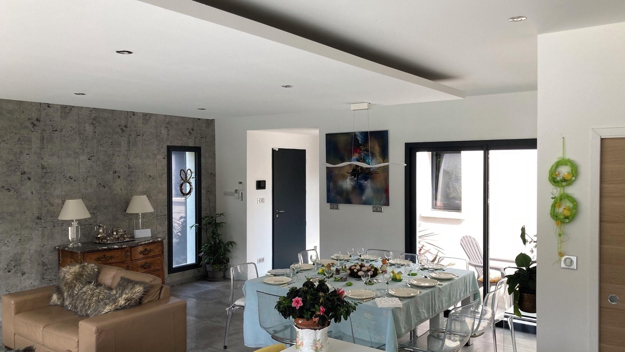Photo of Livingroom in Bouc-Bel-Air