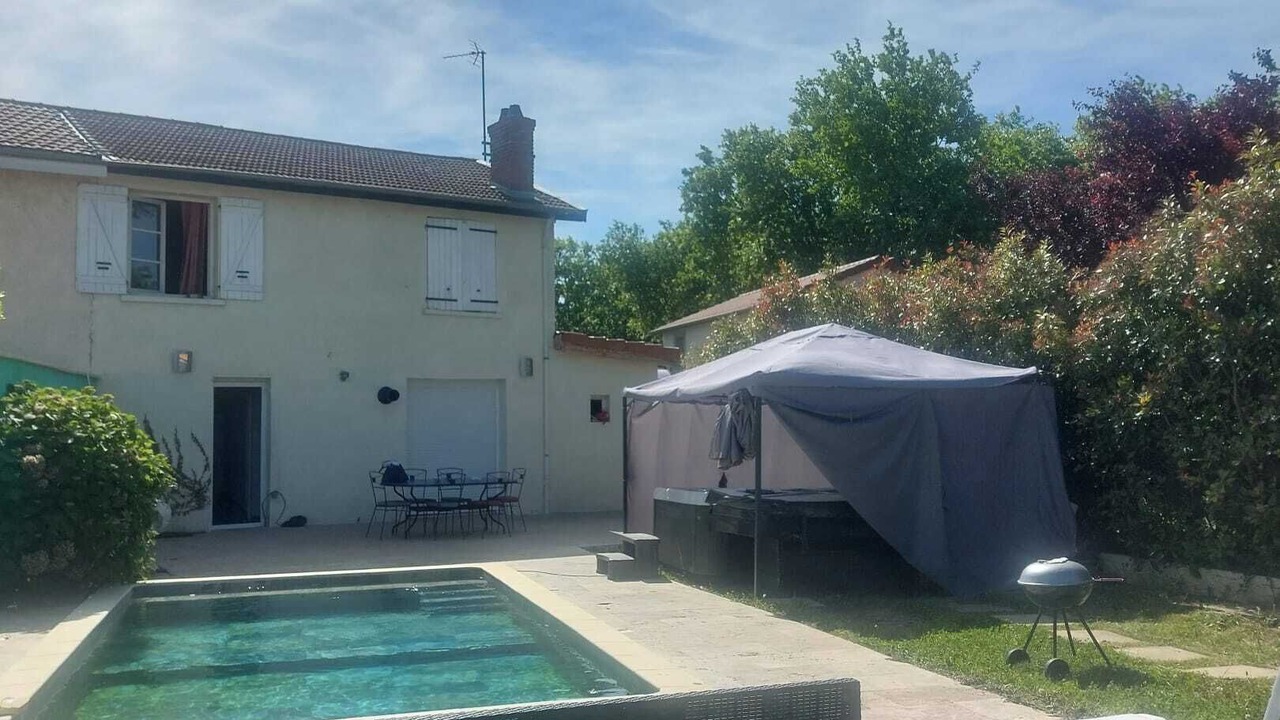 Photo of Outdoor in Saint-Fons