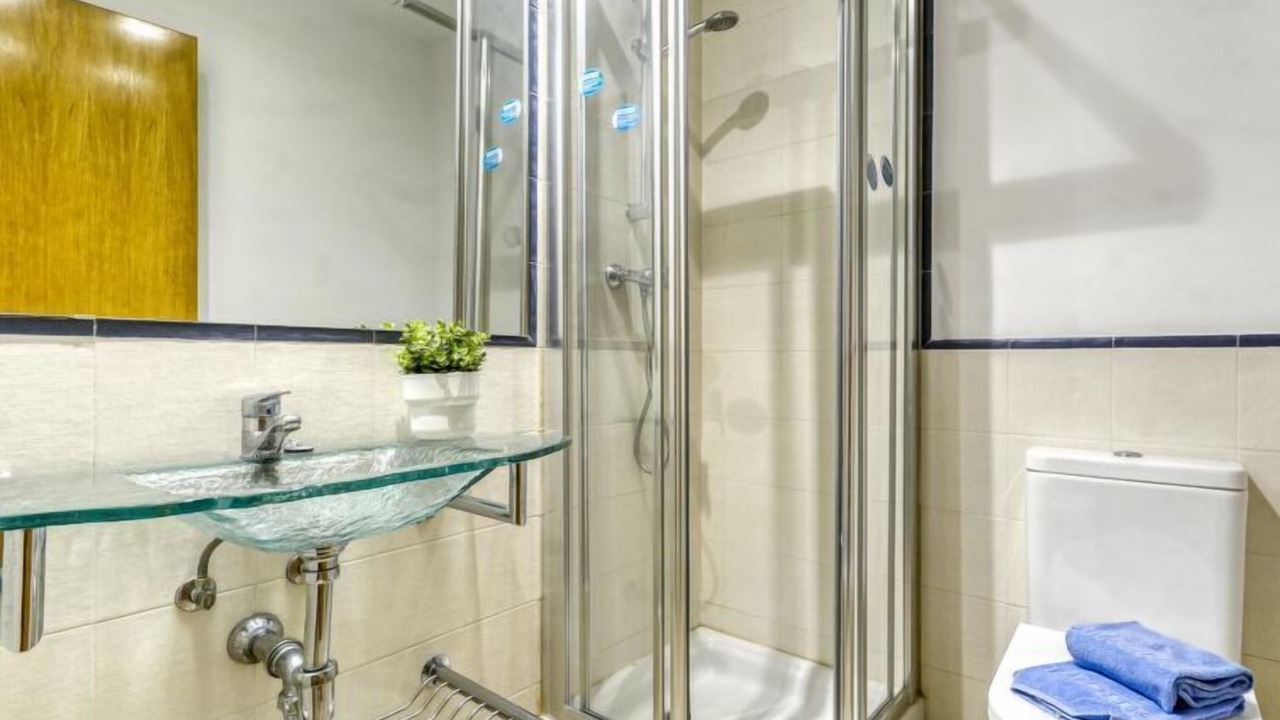Photo of Bathroom in Figueres