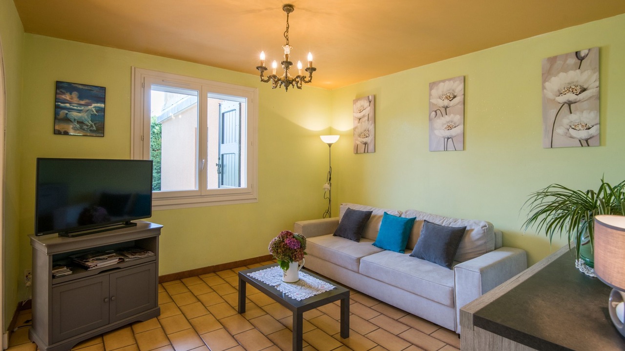 Photo of Livingroom in Castelnau-Pegayrols