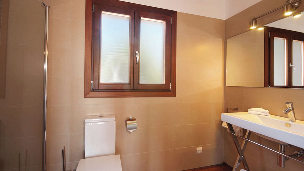 Photo of Bathroom in Crestatx
