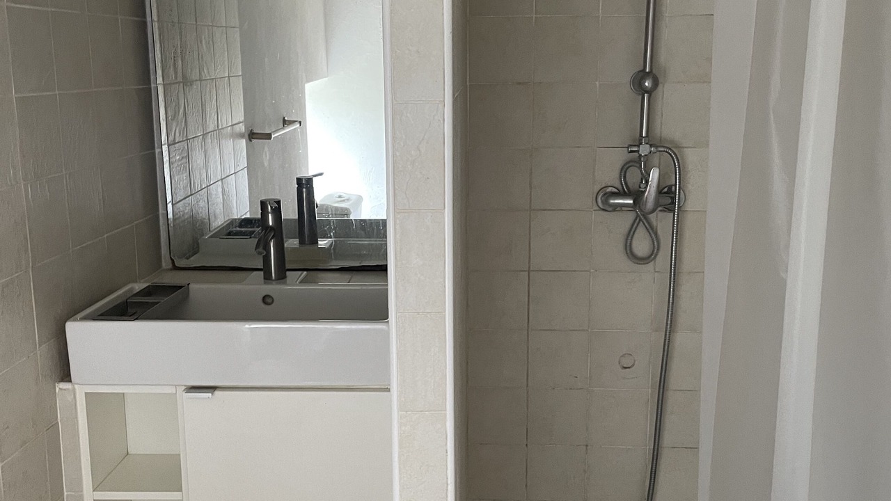 Photo of Bathroom in Caderousse