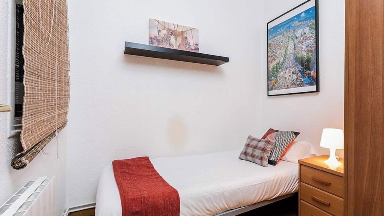 Photo of Bedroom in El Poble-sec