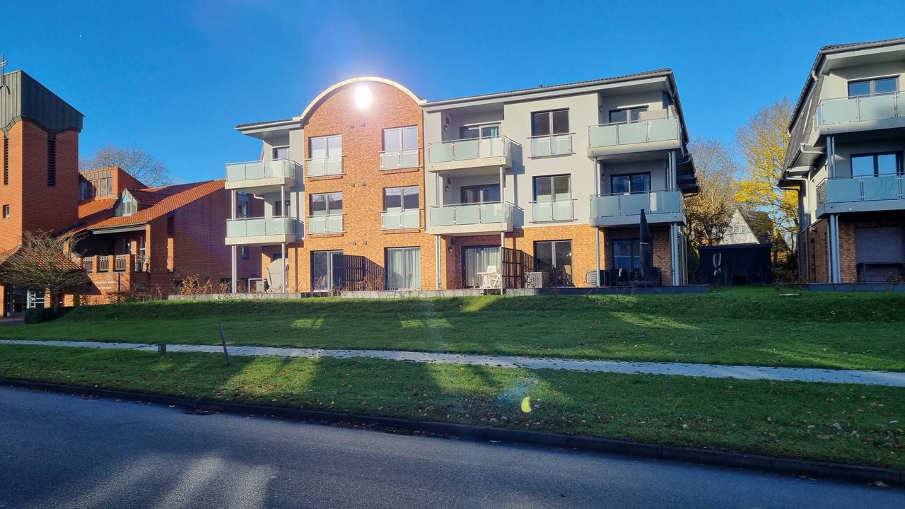 Photo of Outdoor in Damp