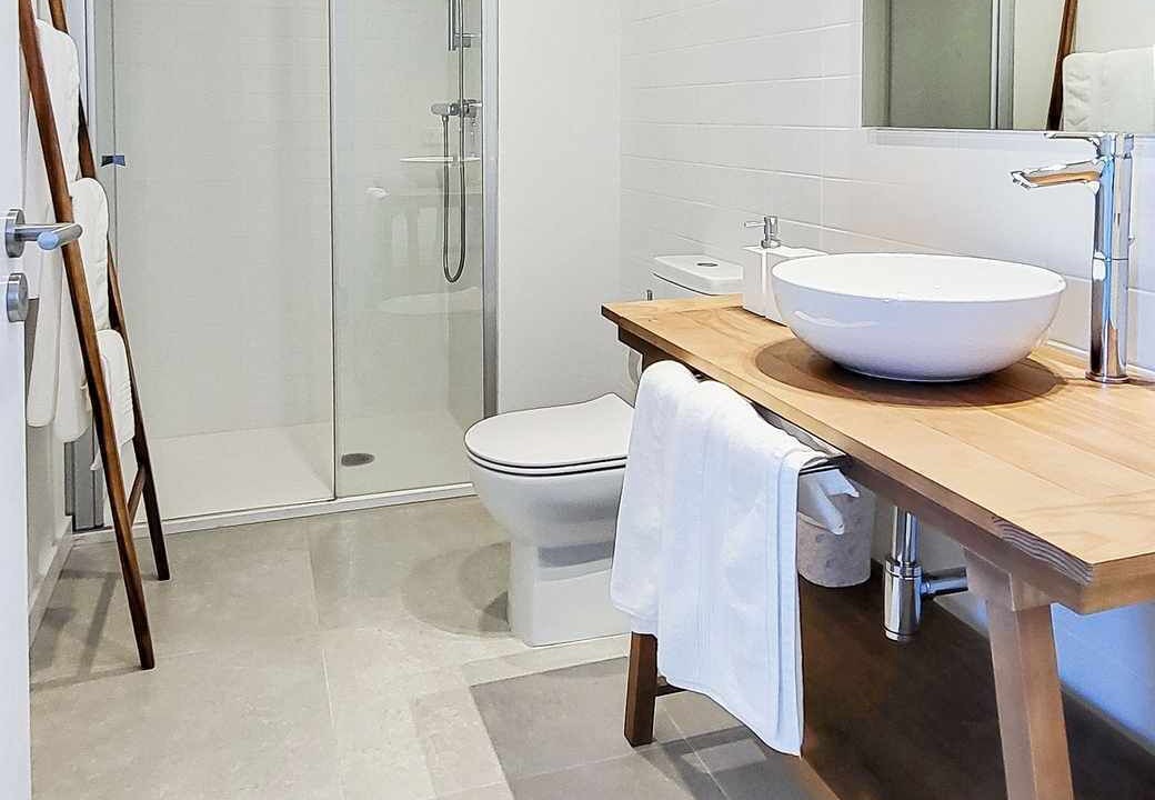 Photo of Bathroom in Razo da Costa
