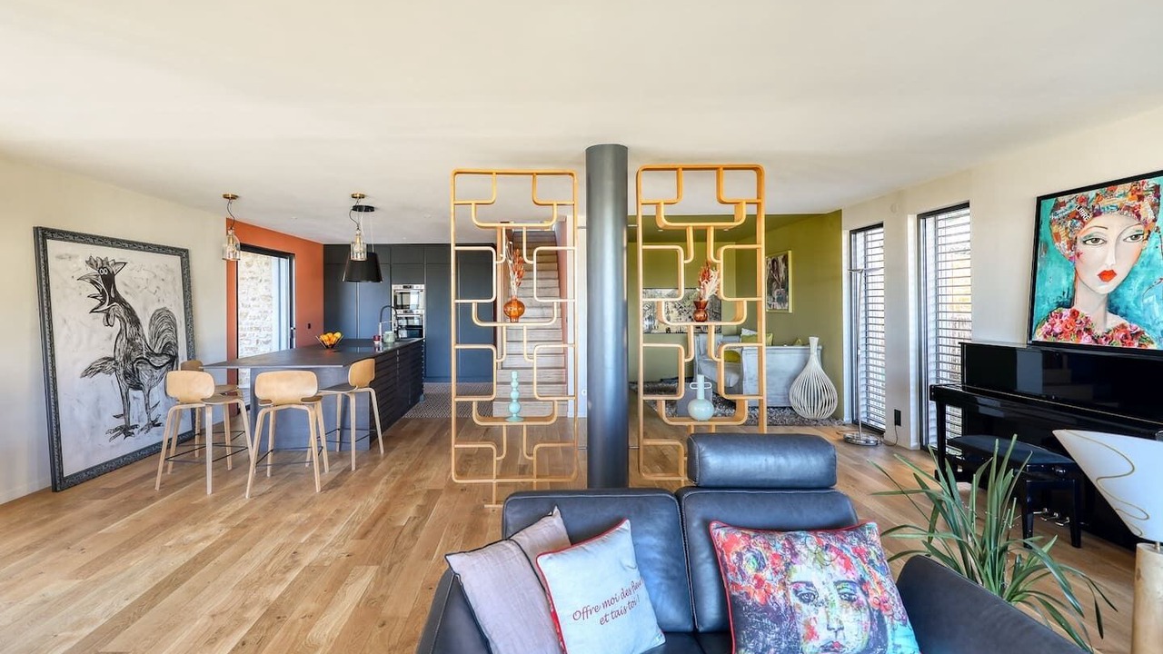 Photo of Livingroom in Saint-Romain-au-Mont-d'Or