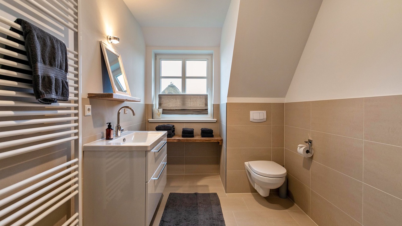 Photo of Bathroom in Tating