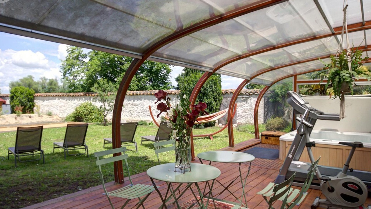Photo of Patio Balcony in Montbrison