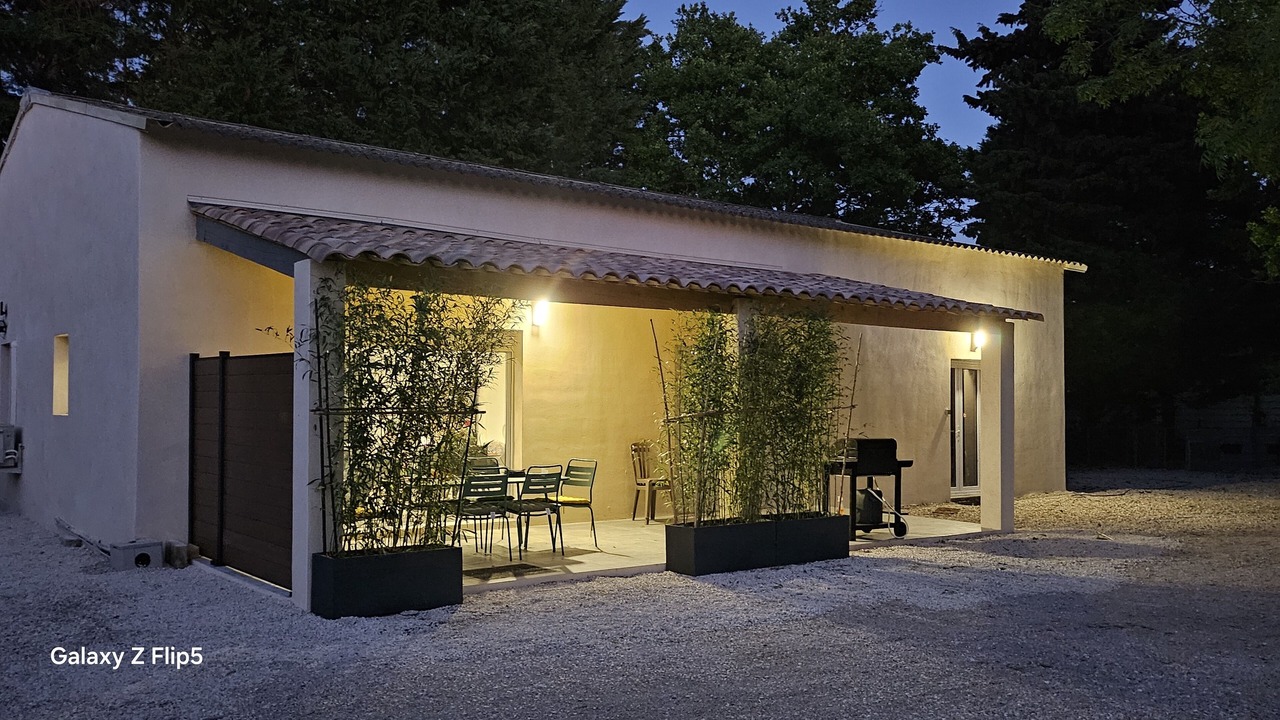 Photo of Patio Balcony in Noves