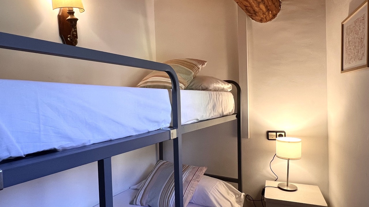 Photo of Bedroom in Sort