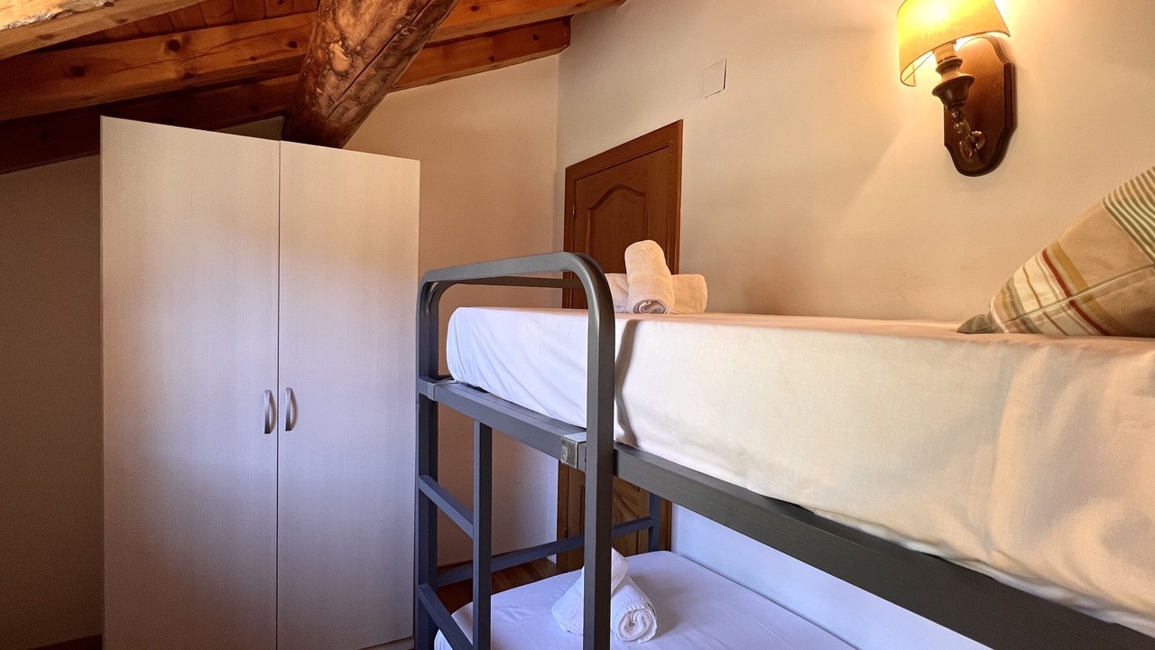 Photo of Bedroom in Sort