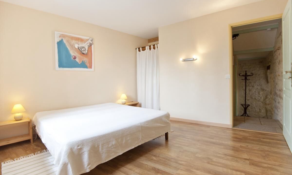 Photo of Bedroom in Courmangoux