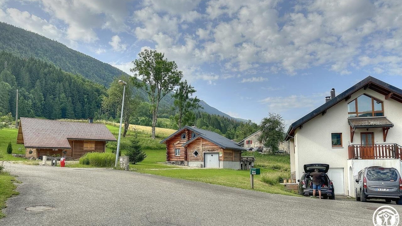 Photo of Outdoor in Lelex