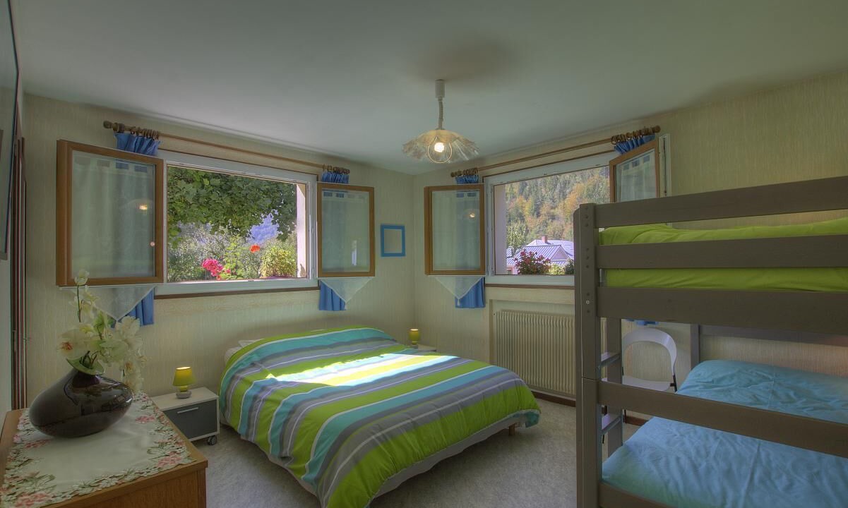 Photo of Bedroom in Chezery Forens