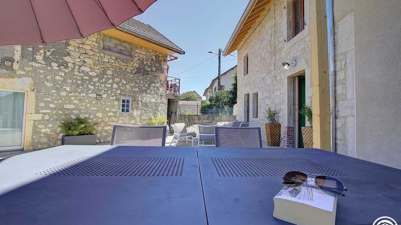Photo of Patio Balcony in Ceyzerieu