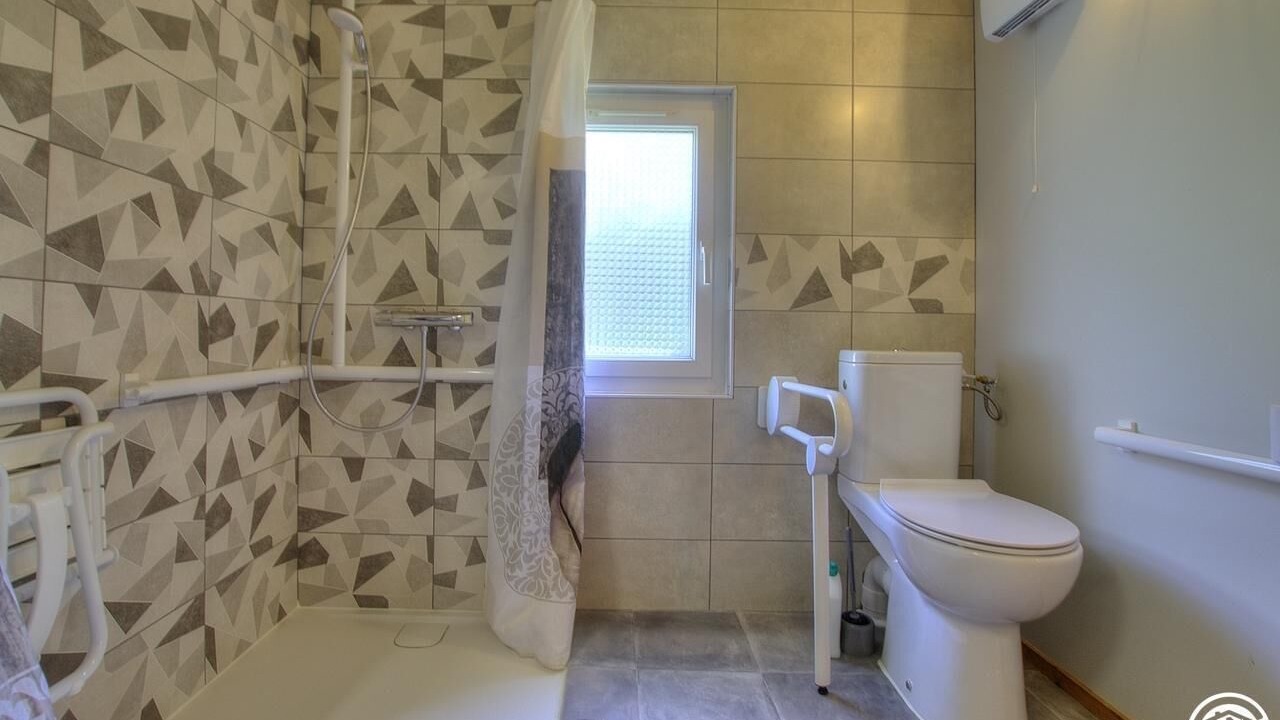 Photo of Bathroom in Chaley