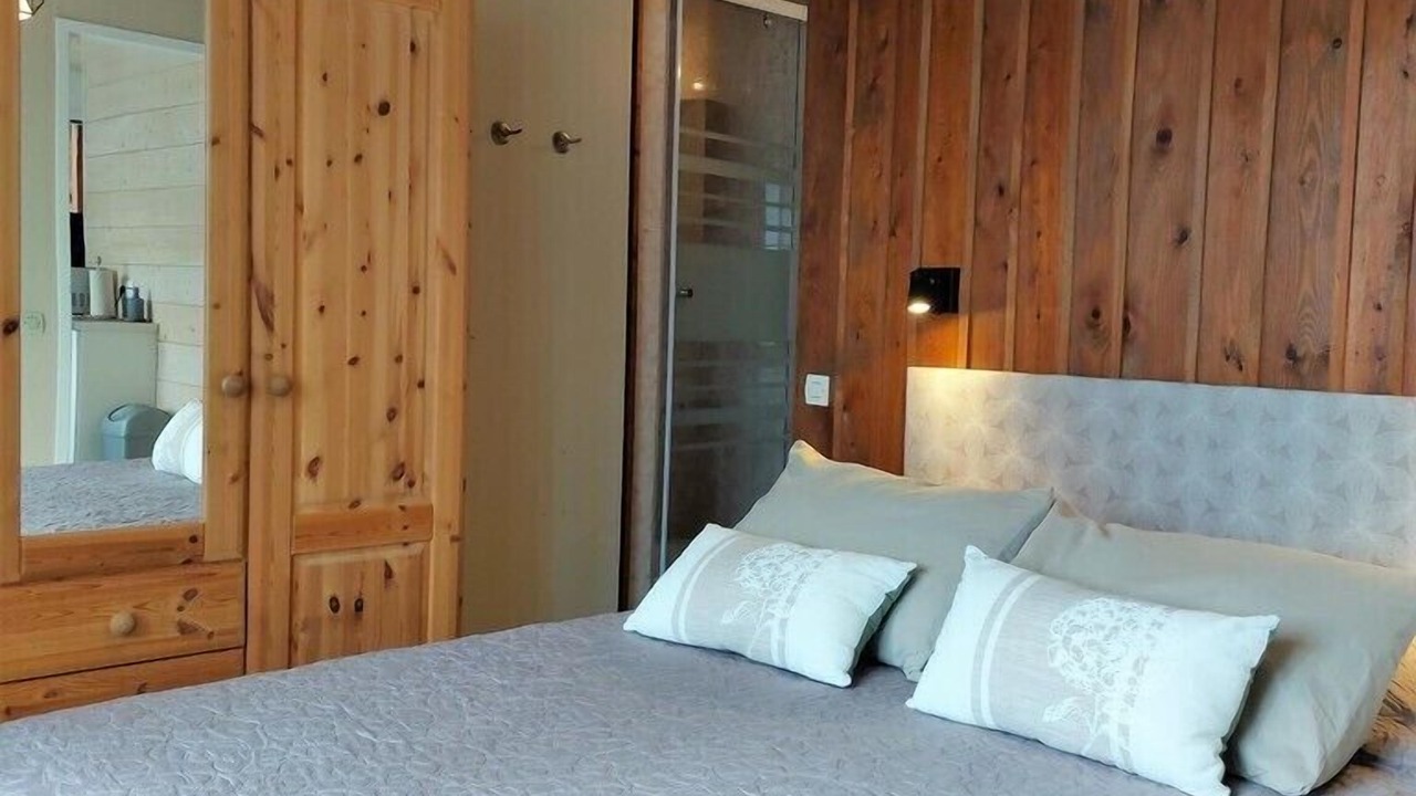 Photo of Bedroom in Montanges