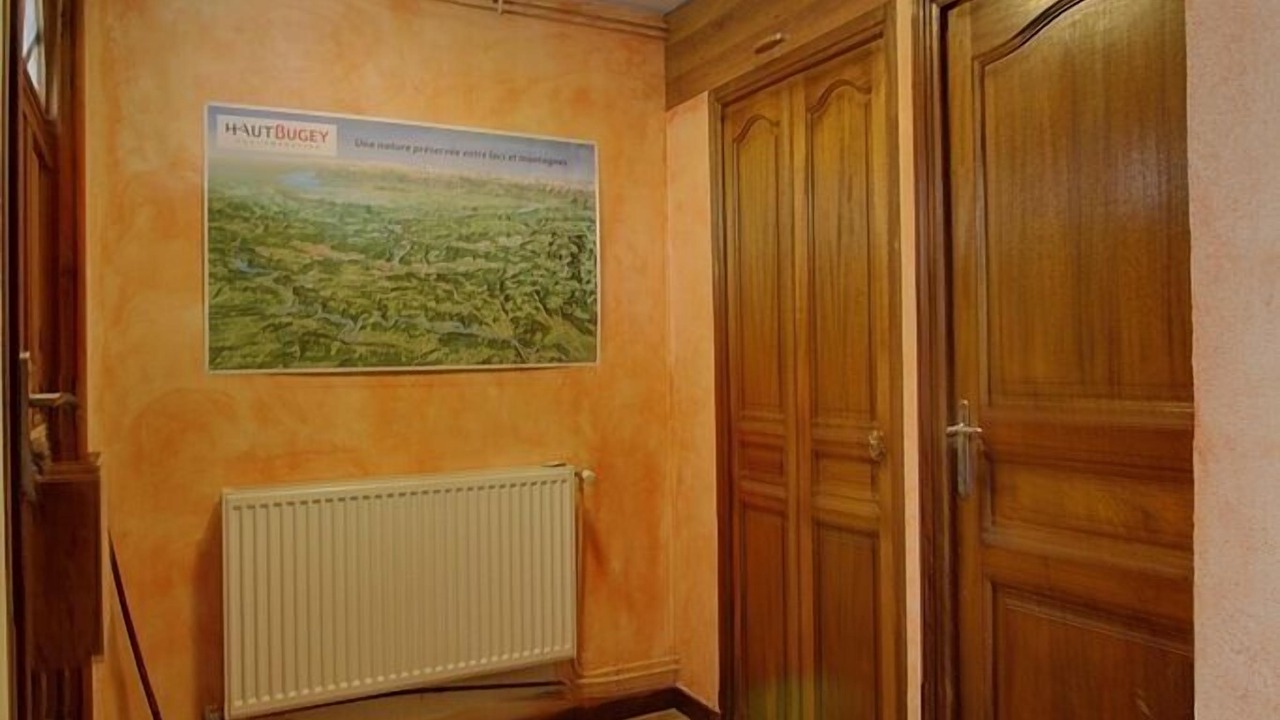 Photo of Others in Outriaz