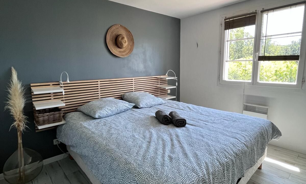Photo of Bedroom in Chateauneuf-le-Rouge