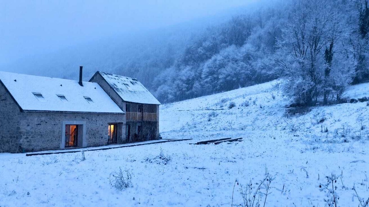 Photo of Outdoor in Campan