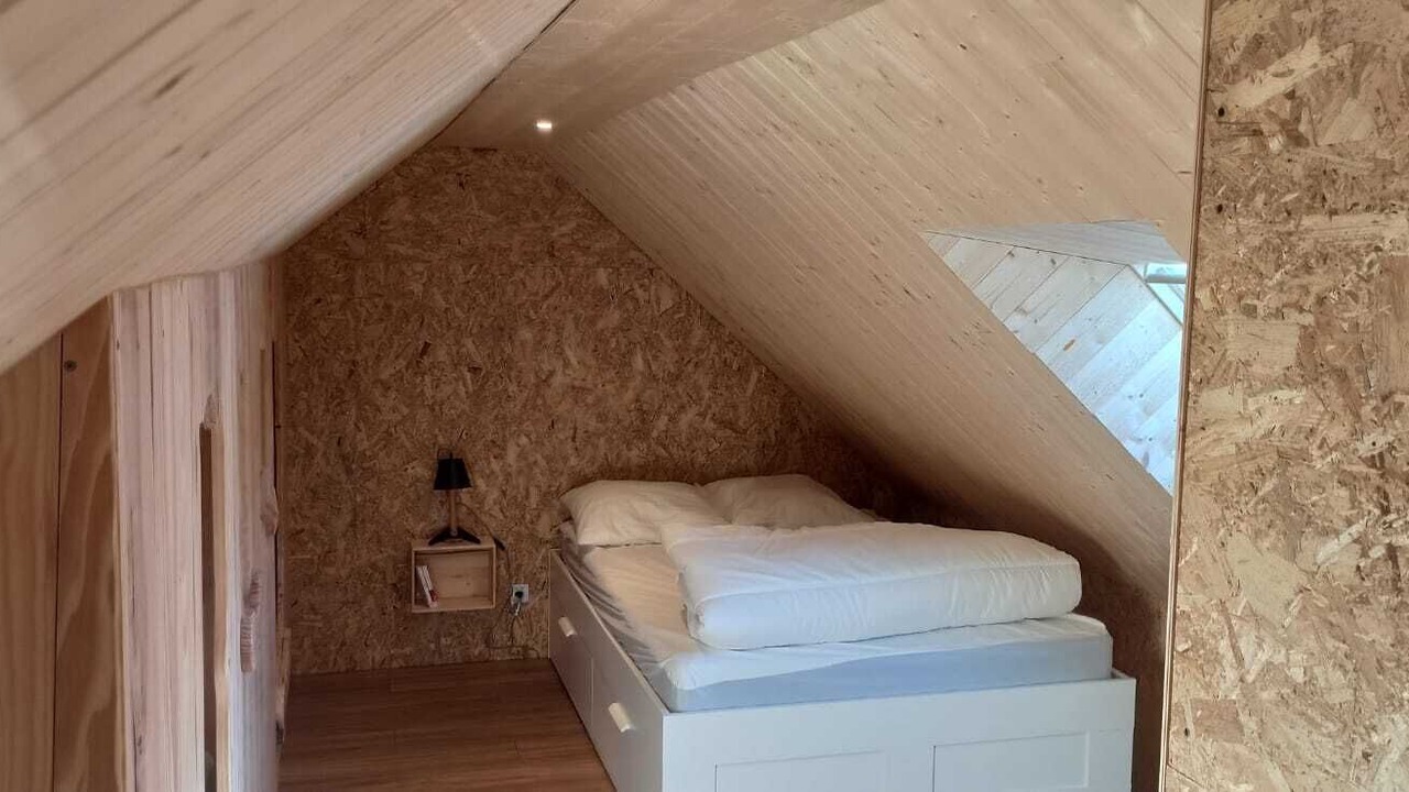 Photo of Bedroom in Campan