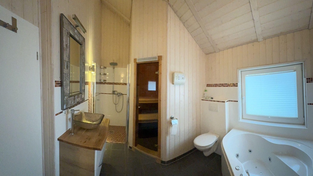 Photo of Bathroom in Wesselburenerkoog