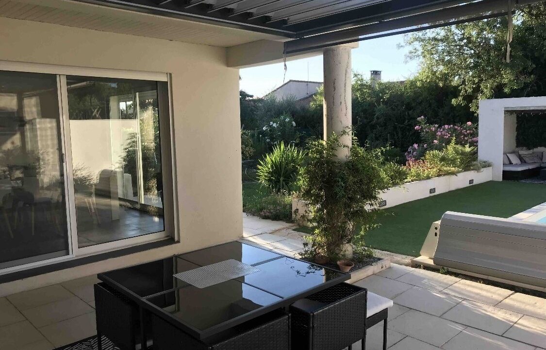 Photo of Patio Balcony in Saint-Chamas