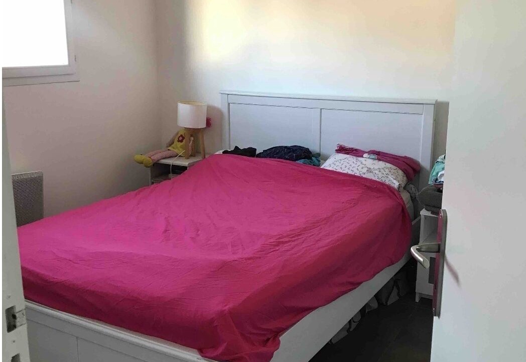 Photo of Bedroom in Saint-Chamas