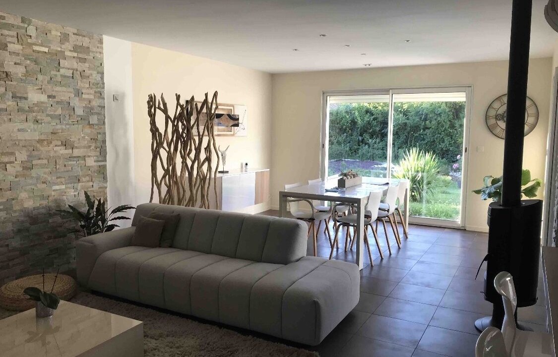 Photo of Livingroom in Saint-Chamas