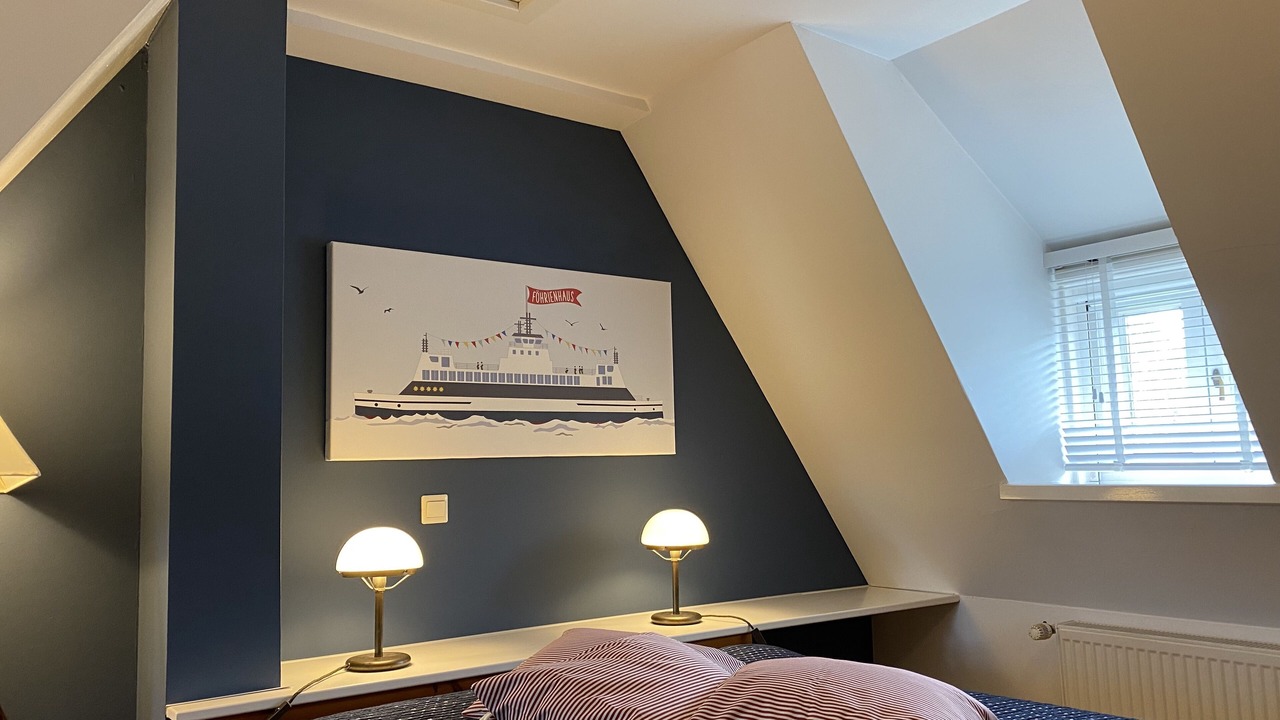 Photo of Bedroom in Midlum