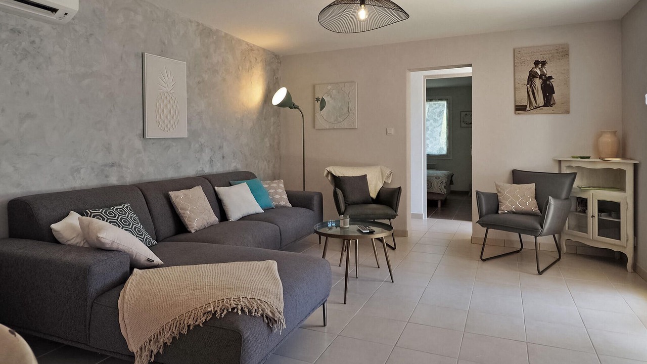 Photo of Bedroom in Paradou