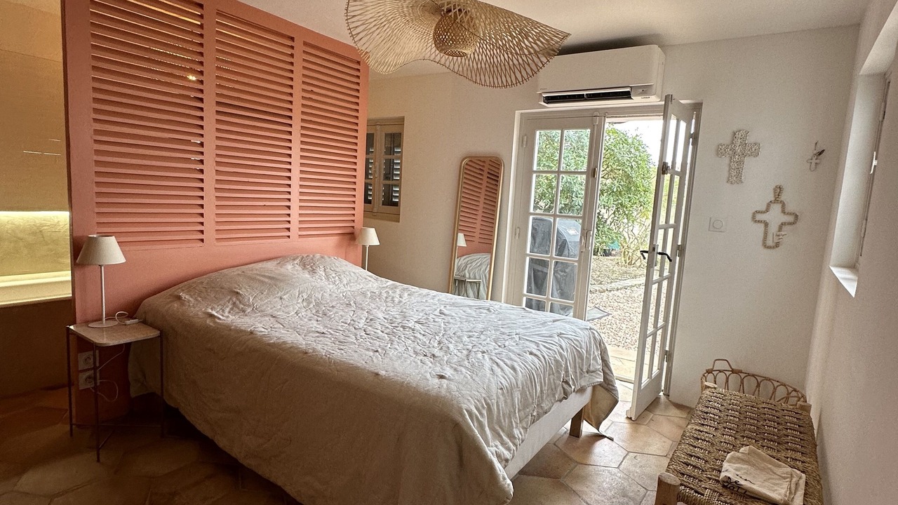 Photo of Bedroom in Porquerolles