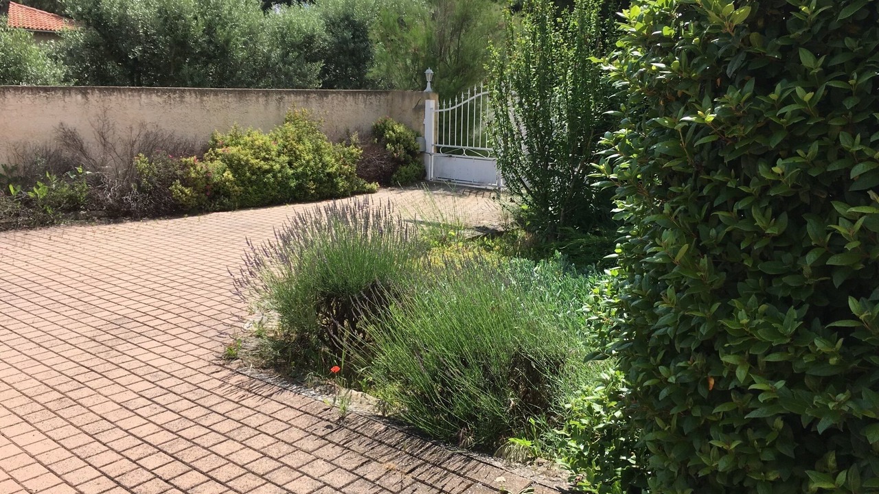 Photo of Outdoor in Saint-Saturnin-les-Avignon