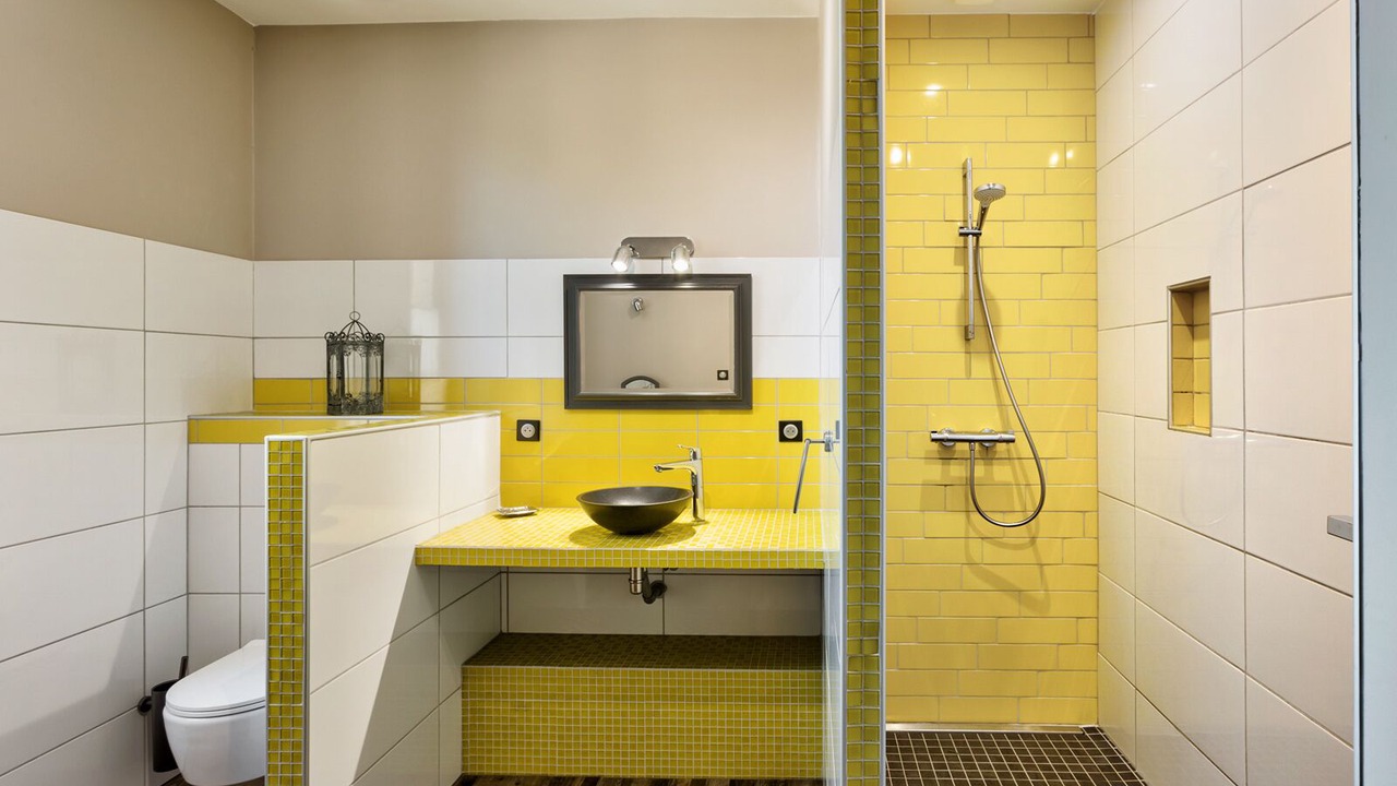 Photo of Bathroom in Cuisery