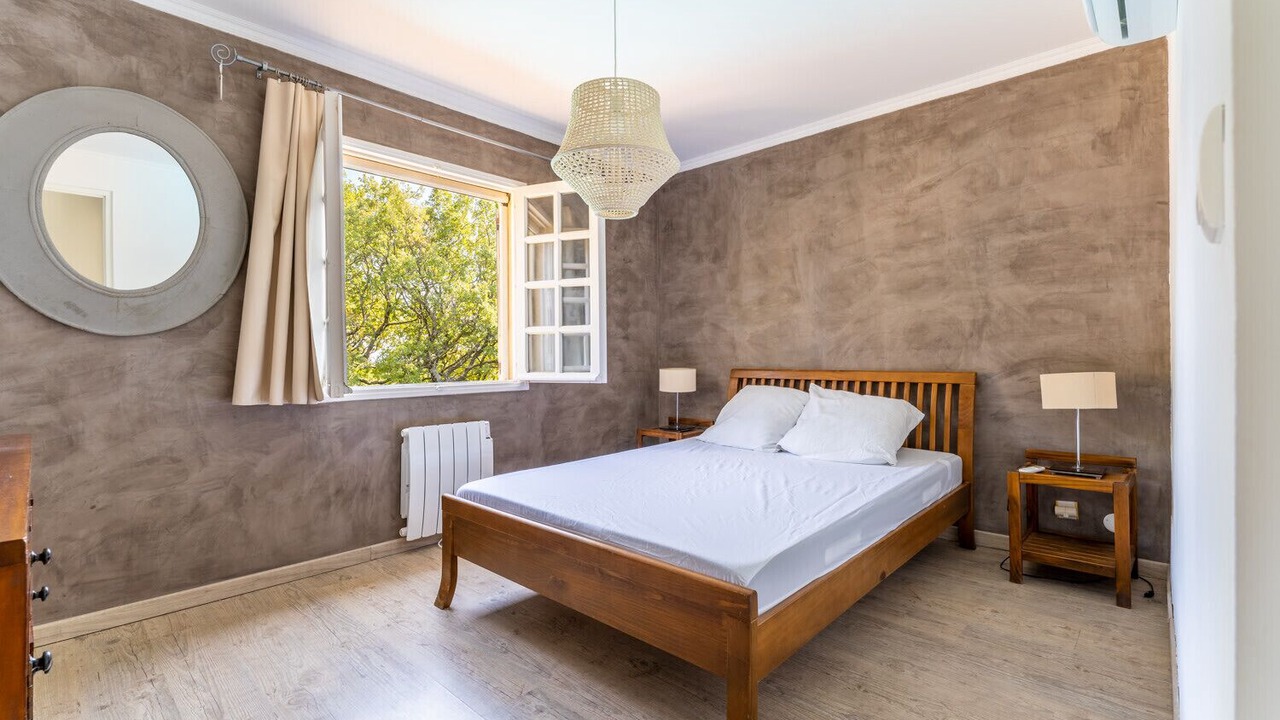 Photo of Bedroom in Vernegues