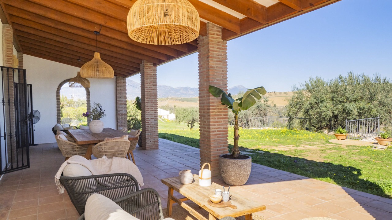 Photo of Outdoor in Coin