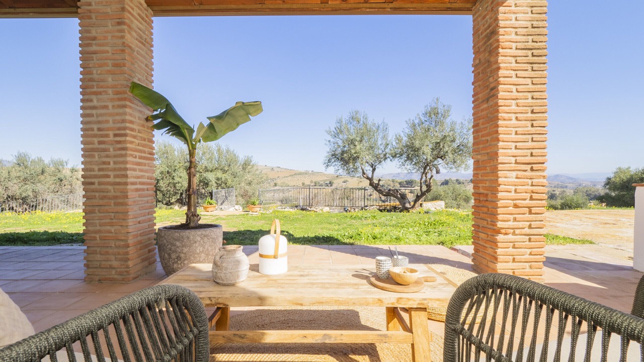 Photo of Outdoor in Coin