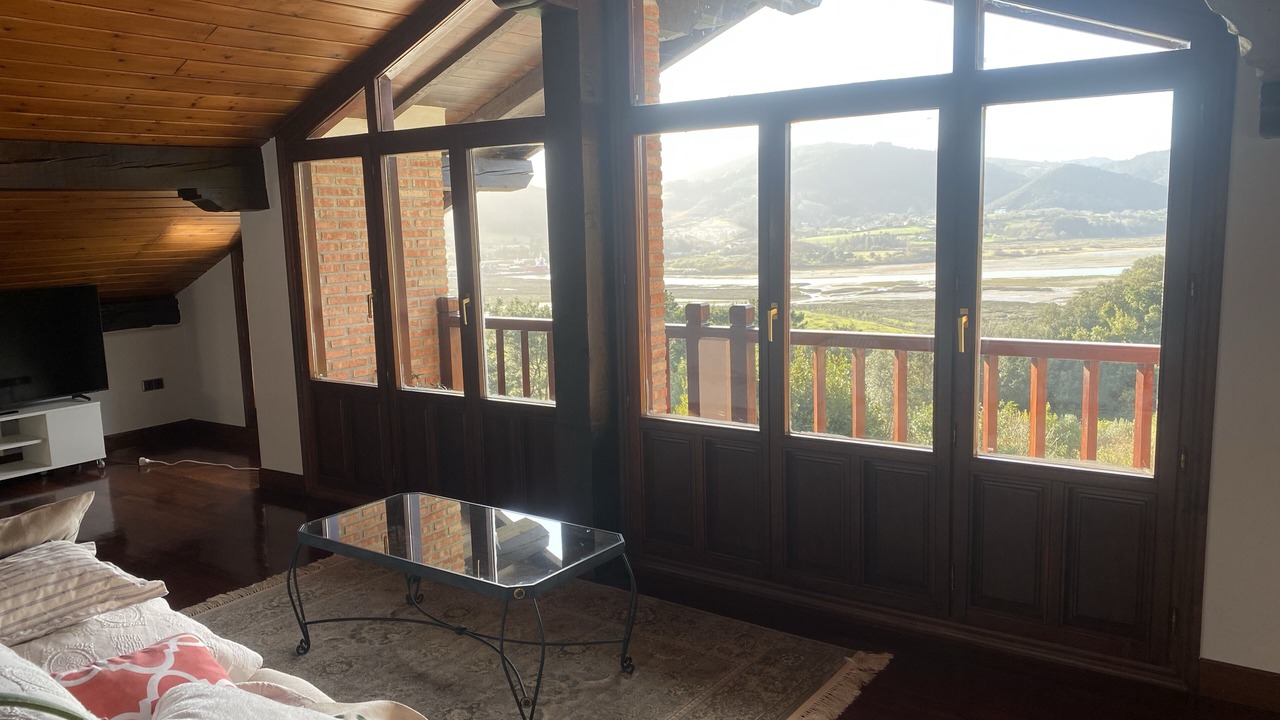 Photo of Livingroom in Gautegiz Arteaga