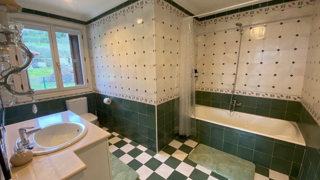 Photo of Bathroom in Gautegiz Arteaga